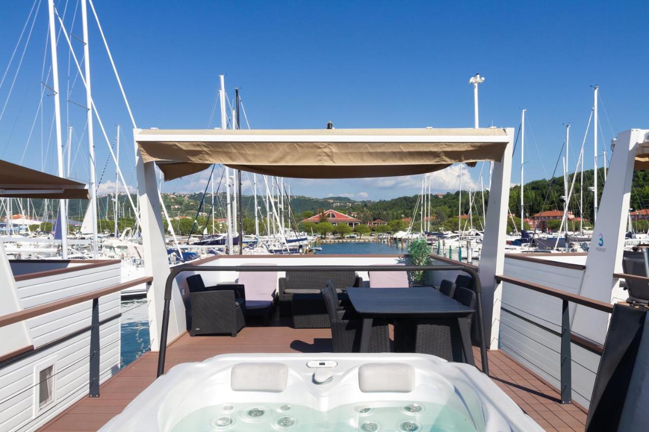Bamboo Floating House Portoroz Apartment Exterior photo